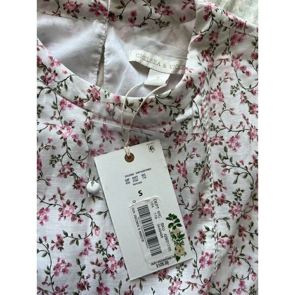 Chelsea & Violet Smocked Ruffle Ditsy Floral Print Puff Short Sleeve Dress - Picture 6 of 7